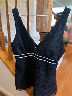 Lace V-Neck Camisole with Contrast Underbust Stripe - Black